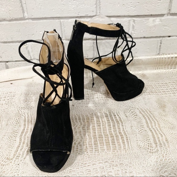 Express Women’s Black Tissu Peep Toe Heels - Picture 8 of 12